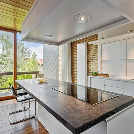 Holiday home Huswell - Modernist Design House With Garden Near The Beach